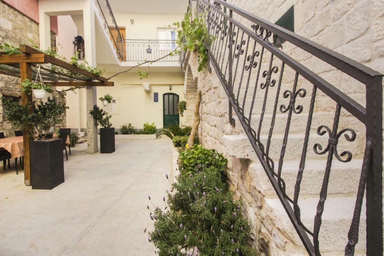 Apartments Dvor - Ap1, Ap2, Ap3 Башка-Вода Екстер'єр фото