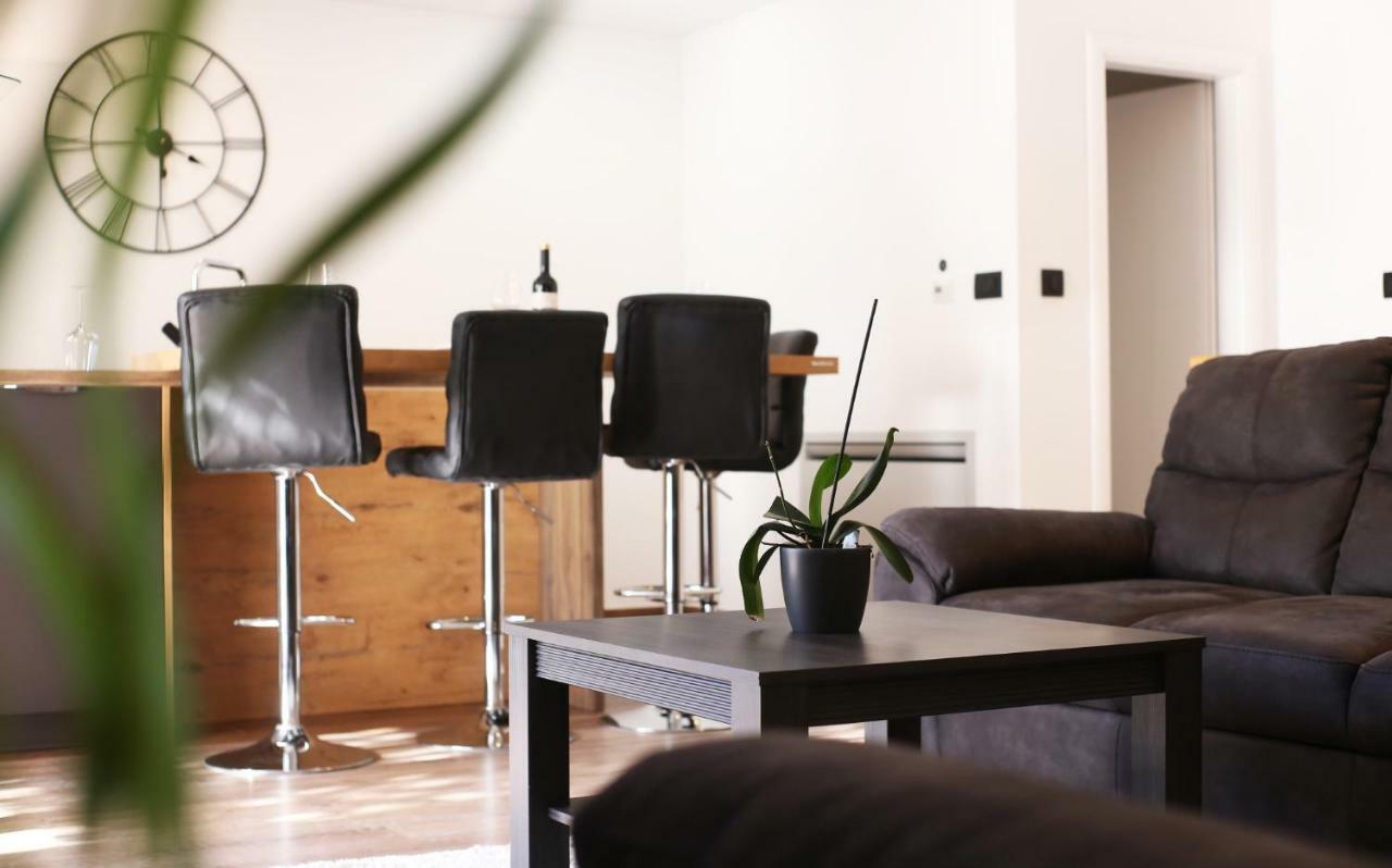 Apartments Dvor - Ap1, Ap2, Ap3 Башка-Вода Екстер'єр фото