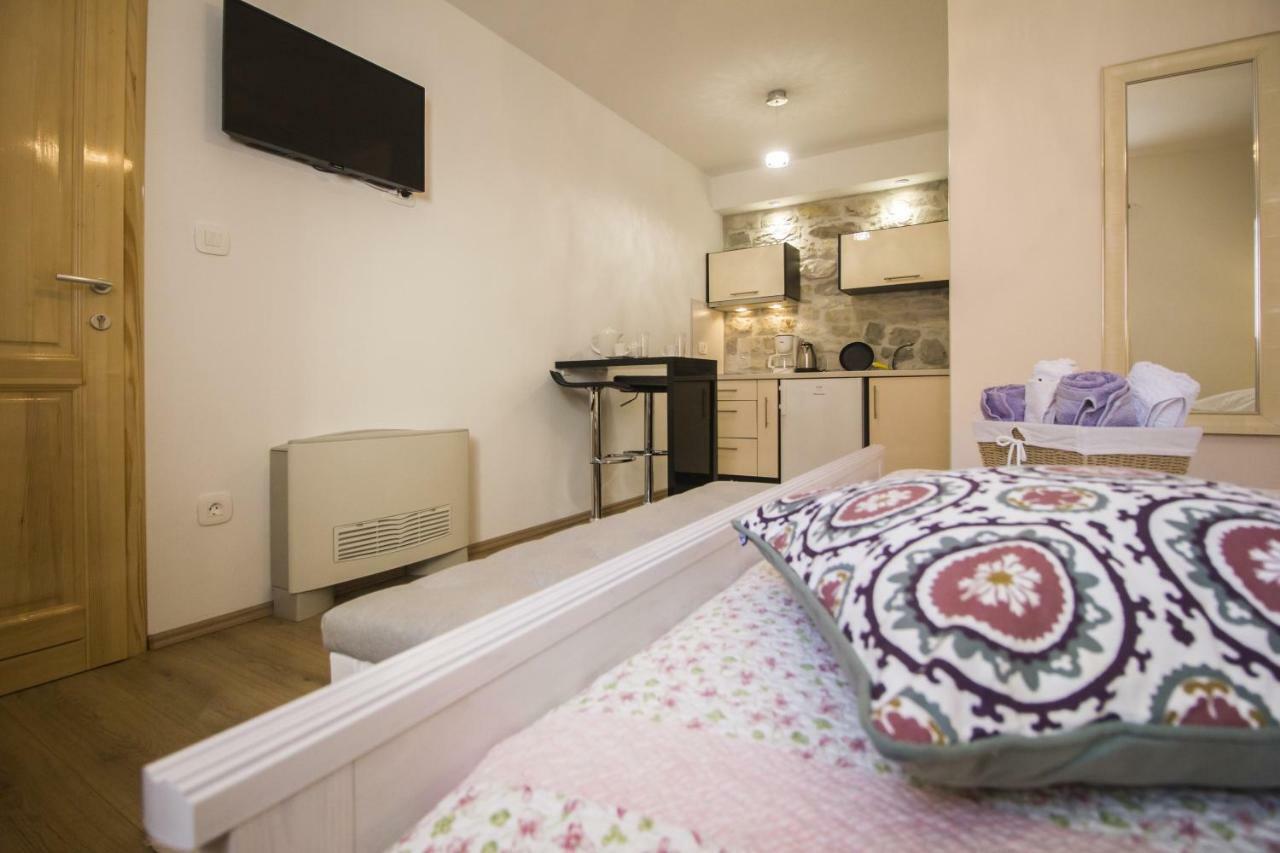 Apartments Dvor - Ap1, Ap2, Ap3 Башка-Вода Екстер'єр фото