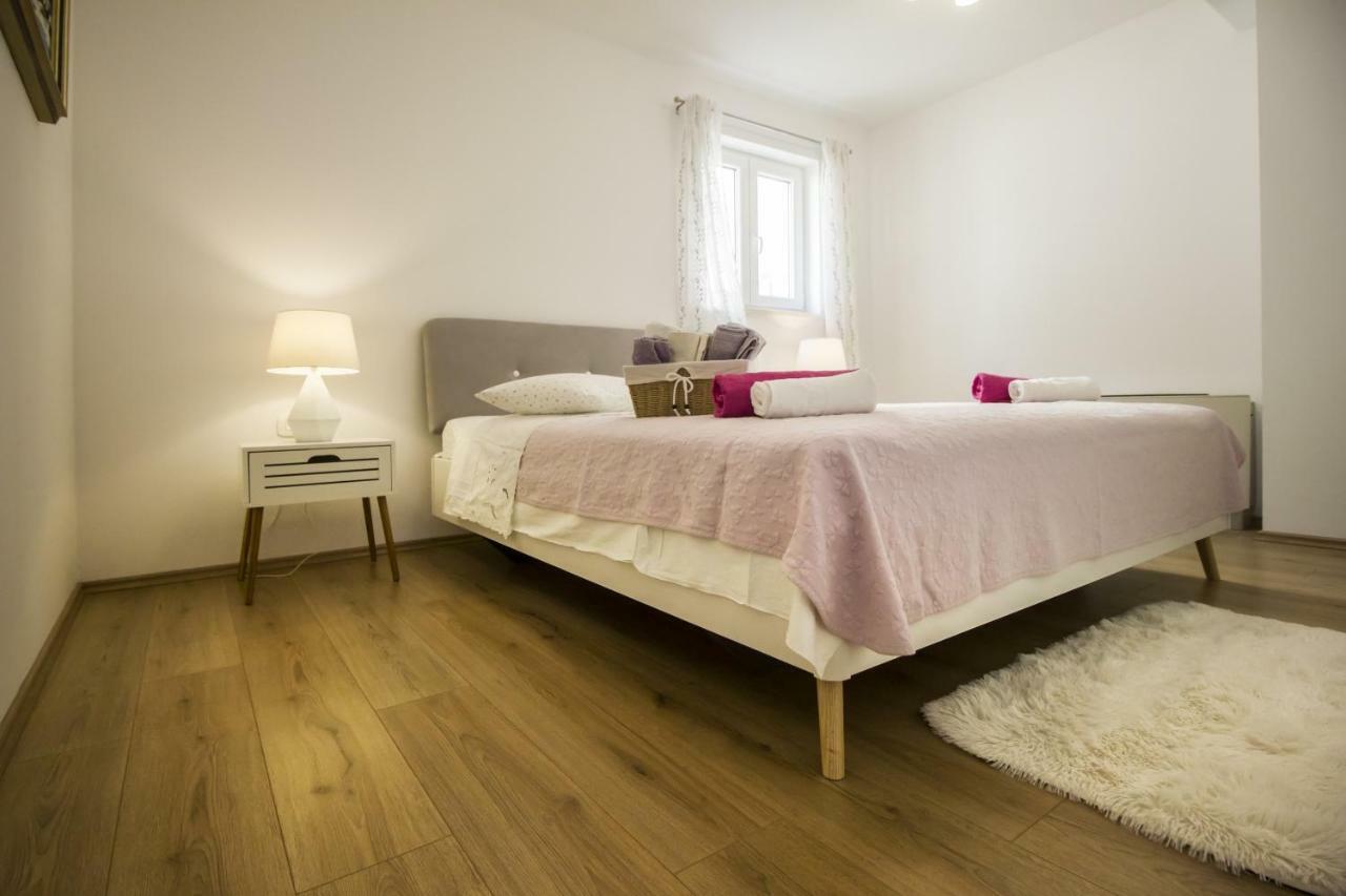 Apartments Dvor - Ap1, Ap2, Ap3 Башка-Вода Екстер'єр фото