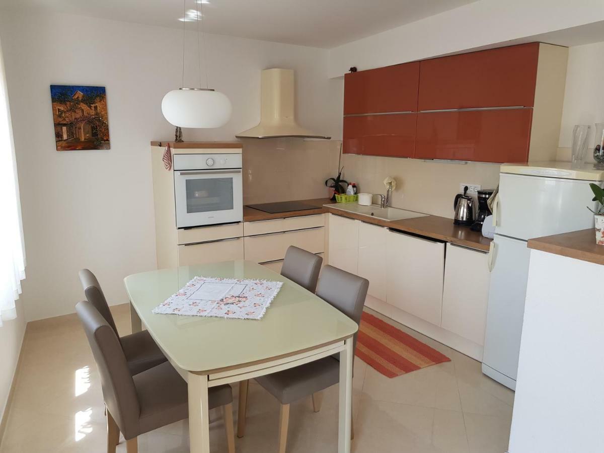 Apartments Dvor - Ap1, Ap2, Ap3 Башка-Вода Екстер'єр фото
